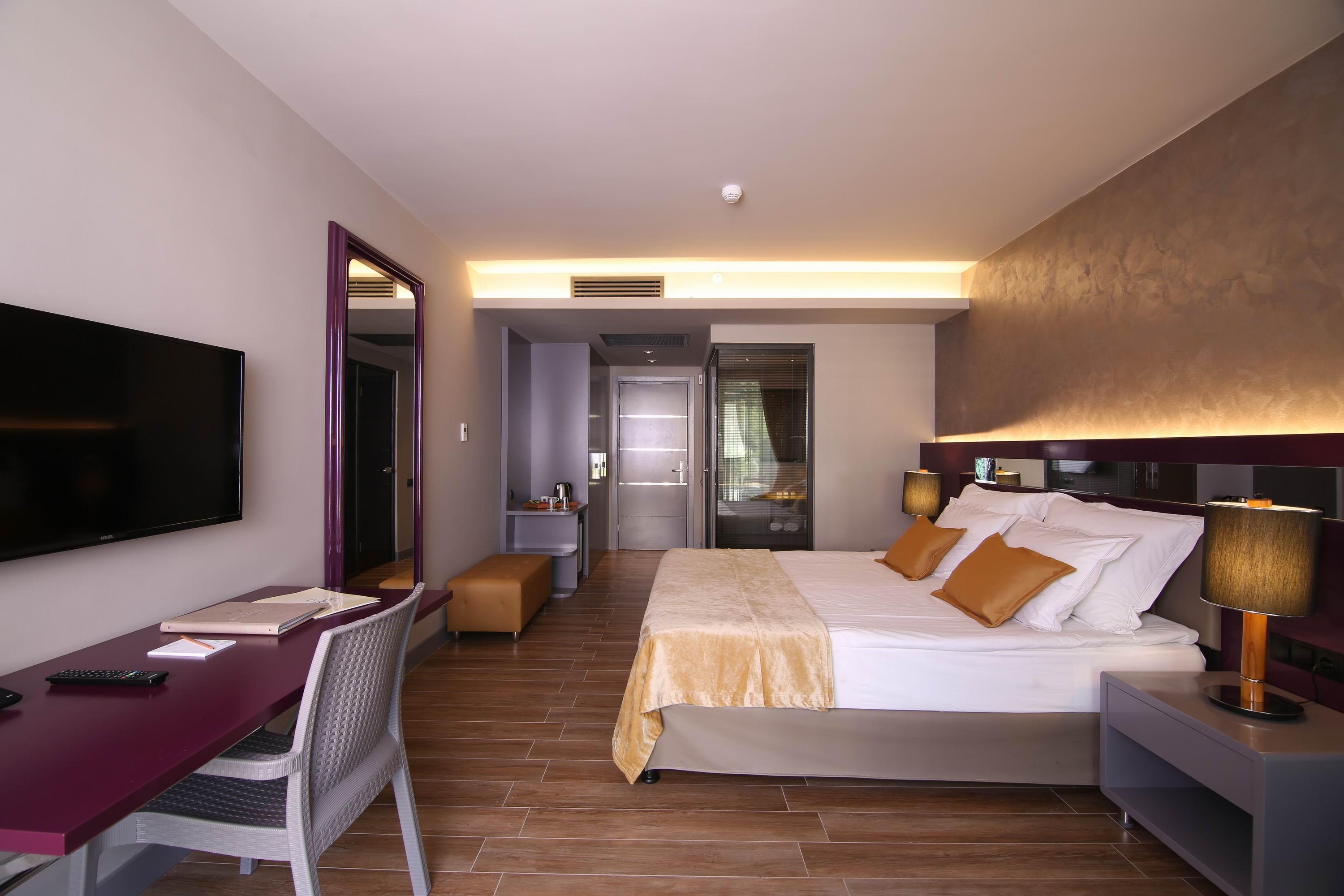 Mirage World Hotel İçmeler Kültér fotó