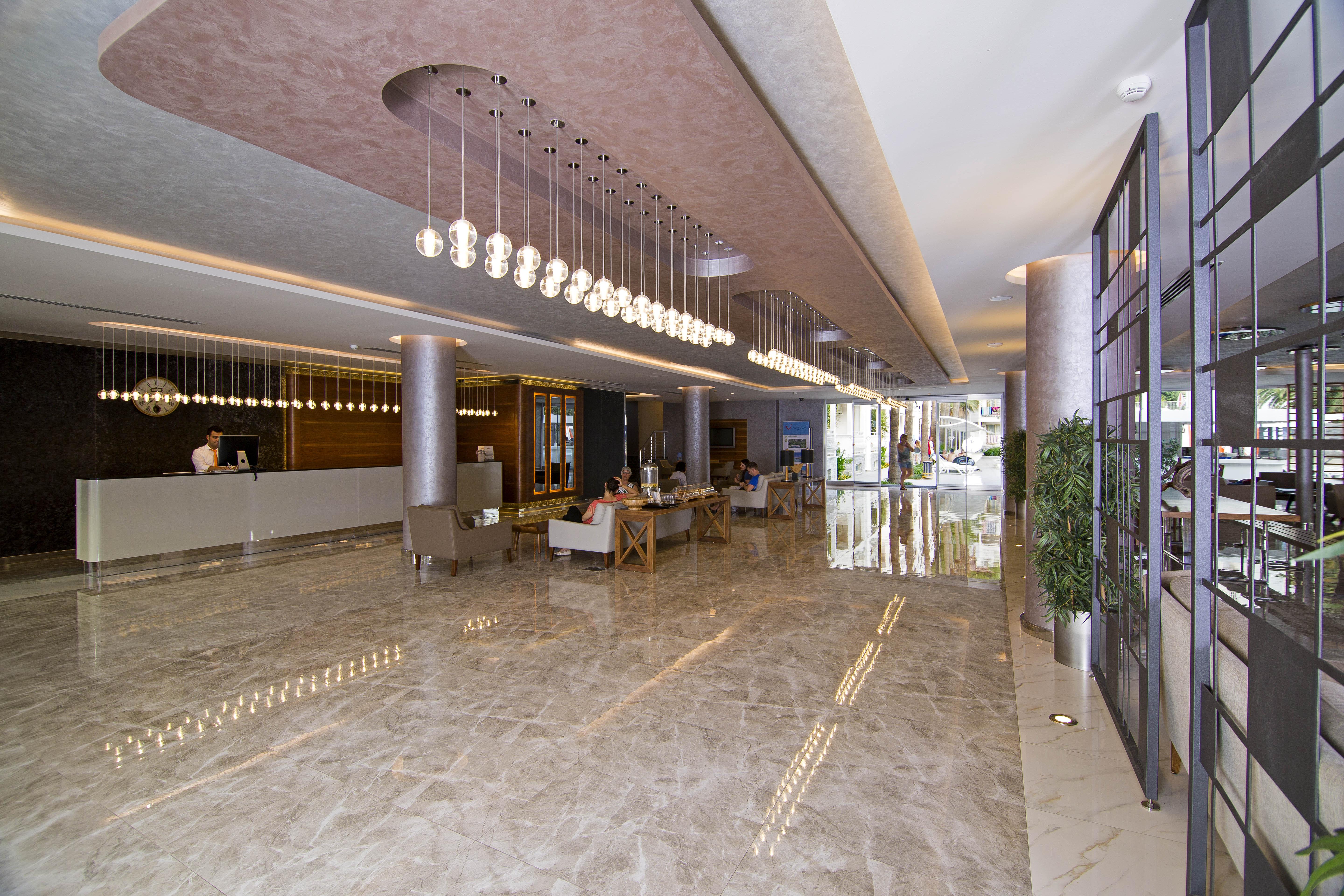 Mirage World Hotel İçmeler Kültér fotó