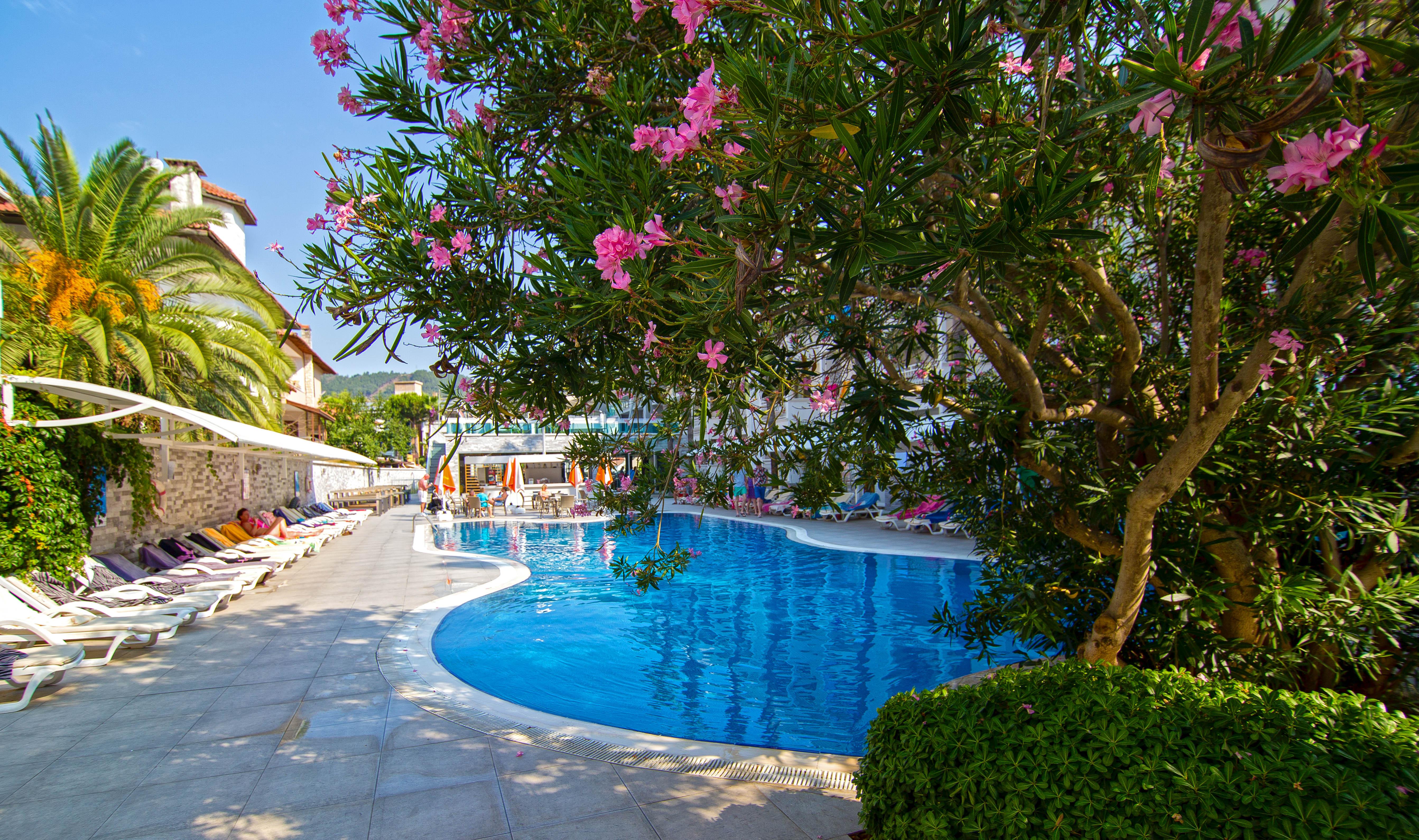 Mirage World Hotel İçmeler Kültér fotó