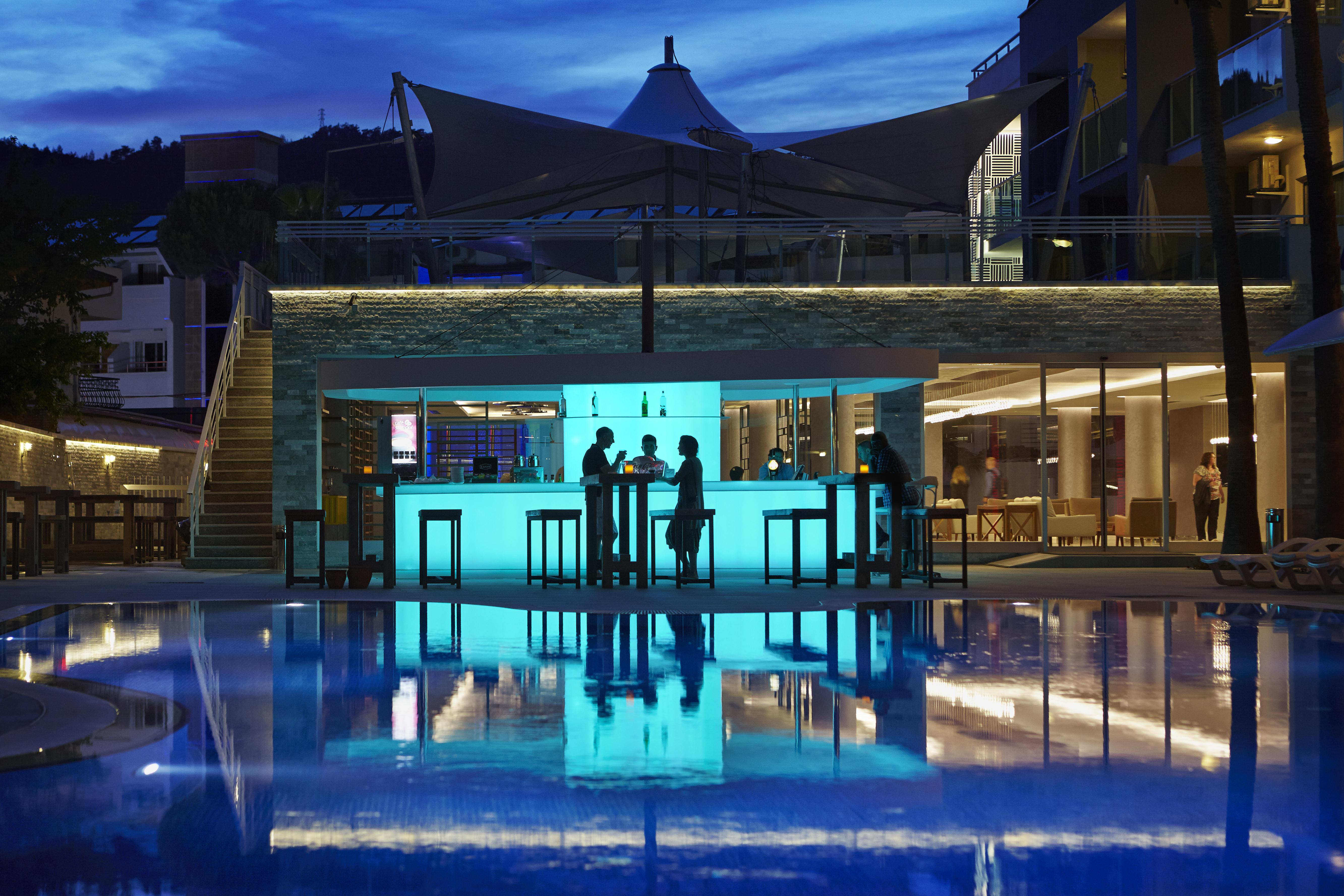 Mirage World Hotel İçmeler Kültér fotó