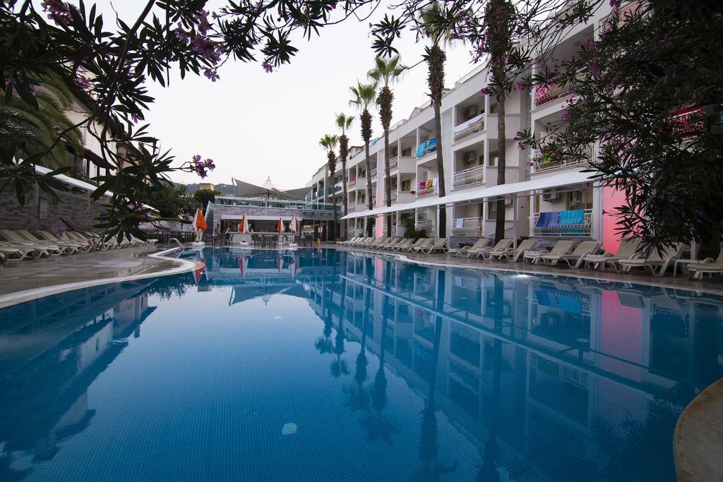 Mirage World Hotel İçmeler Kültér fotó